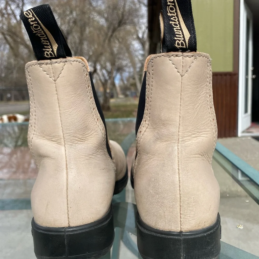 Blundstone Women's Cream Boots - Picture 4 of 8
